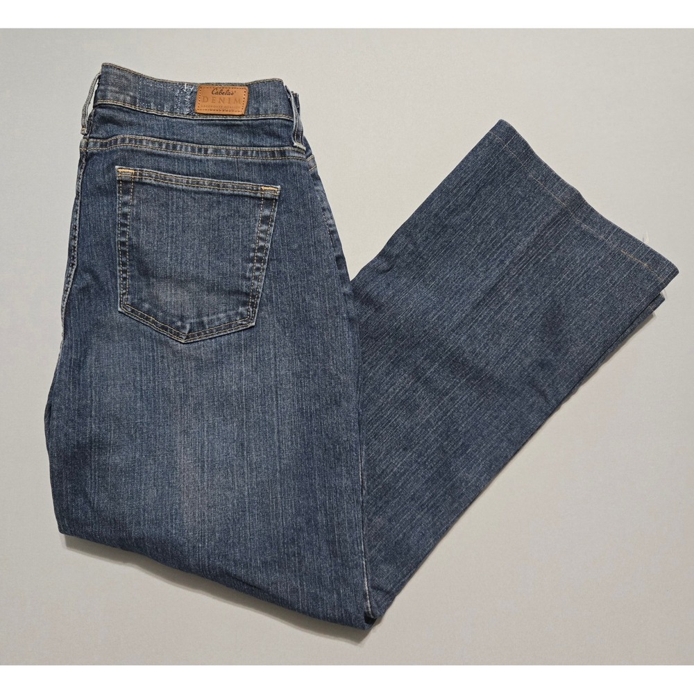 Cabelas Casuals Jeans Women Size 10 Regular Dar Wash Straight Leg Stretch